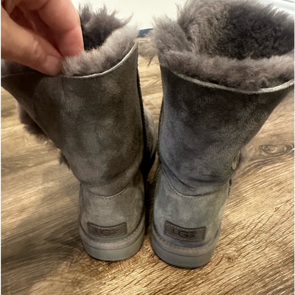 Ugg Bailey Button - image 4